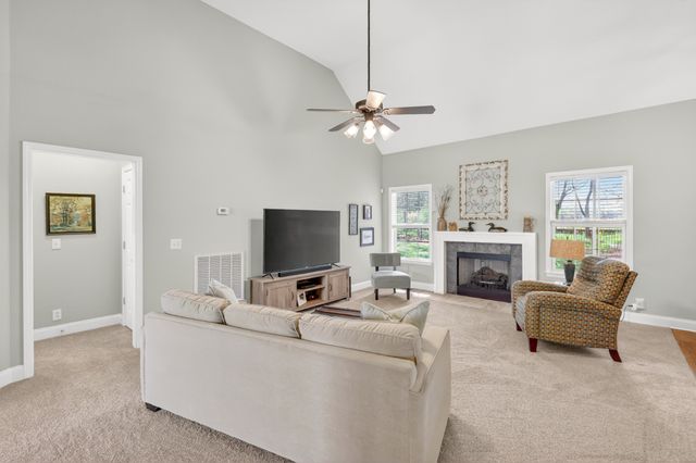 1307 John Hood Dr, Rockvale, TN 37153