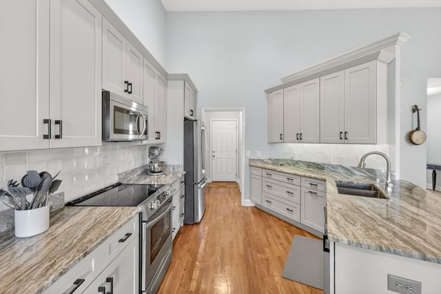 1307 John Hood Dr, Rockvale, TN 37153