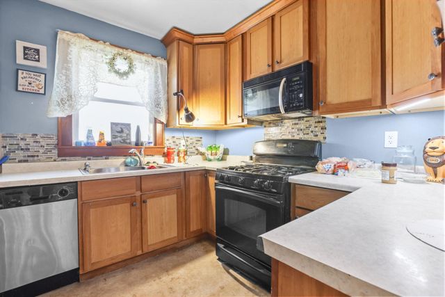 1821 Case Avenue E, Saint Paul, MN 55119