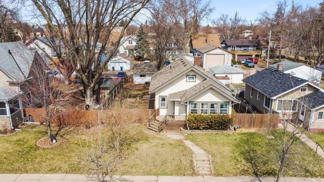 1821 Case Avenue E, Saint Paul, MN 55119