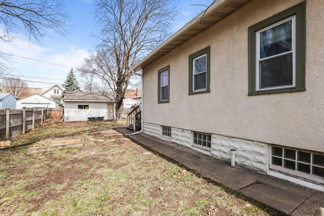 1821 Case Avenue E, Saint Paul, MN 55119