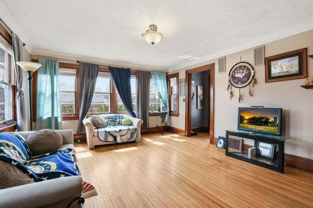 1821 Case Avenue E, Saint Paul, MN 55119