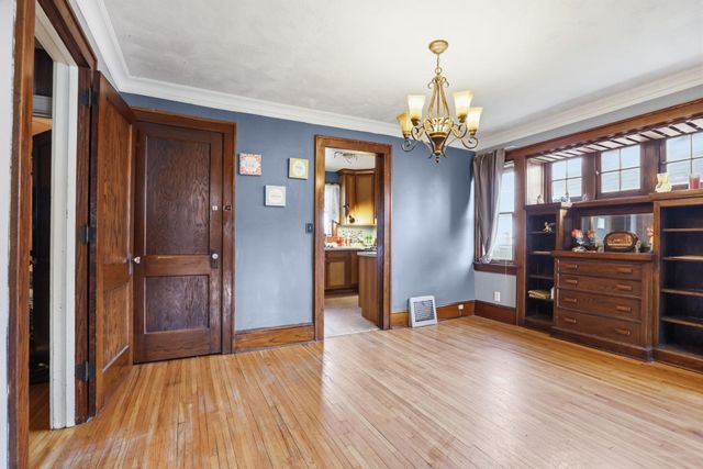 1821 Case Avenue E, Saint Paul, MN 55119