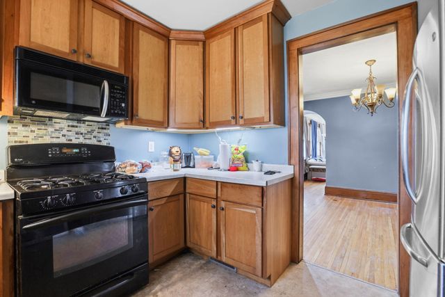 1821 Case Avenue E, Saint Paul, MN 55119