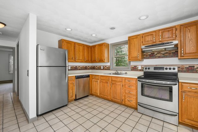 44 Antone Ave, Falmouth, MA 02536