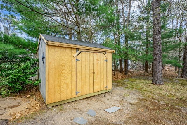 44 Antone Ave, Falmouth, MA 02536