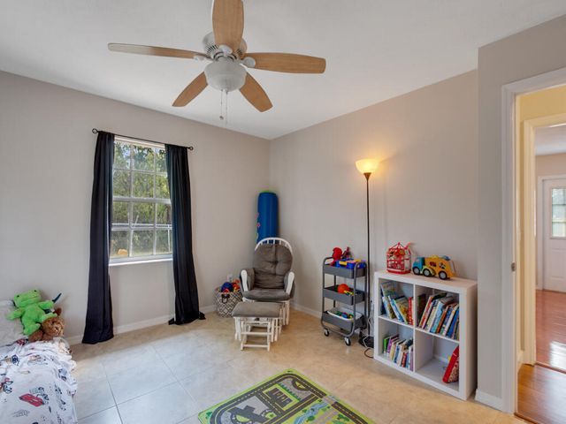 1304 32nd Avenue SW, Vero Beach, FL 32968