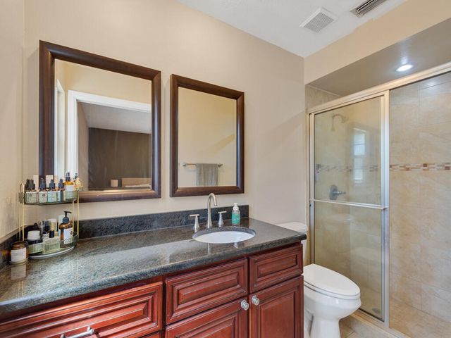 1304 32nd Avenue SW, Vero Beach, FL 32968