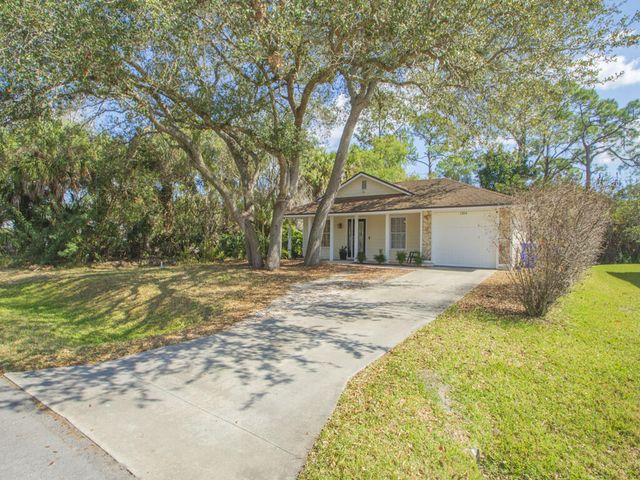 1304 32nd Avenue SW, Vero Beach, FL 32968