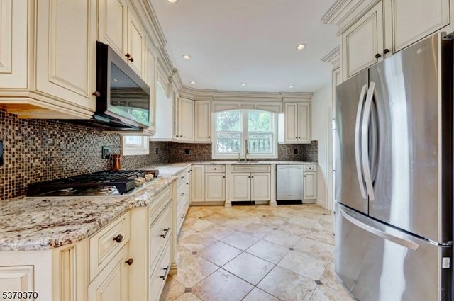 406 Dixie Ave, Hawthorne Boro, NJ 07506