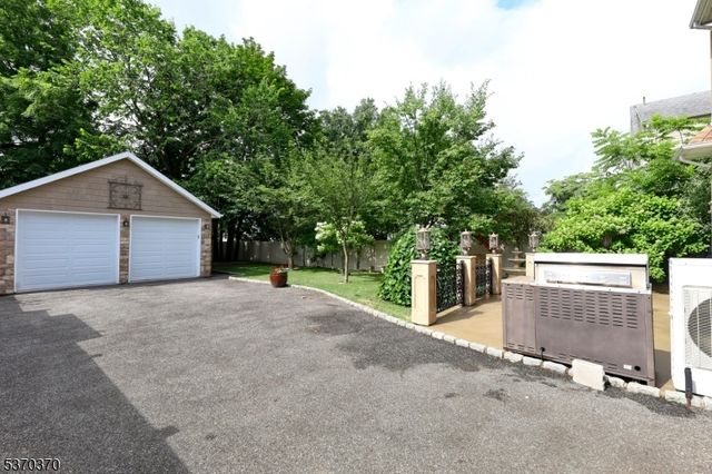 406 Dixie Ave, Hawthorne Boro, NJ 07506