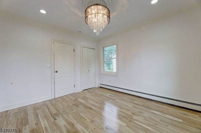 406 Dixie Ave, Hawthorne Boro, NJ 07506