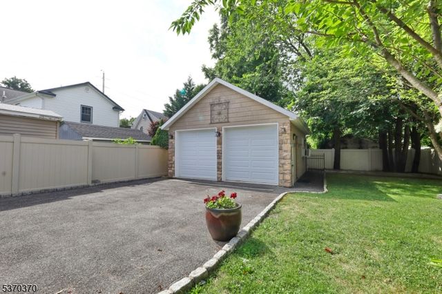 406 Dixie Ave, Hawthorne Boro, NJ 07506