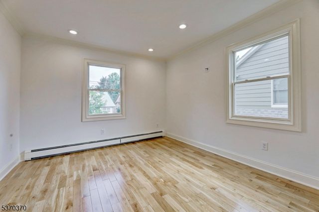 406 Dixie Ave, Hawthorne Boro, NJ 07506