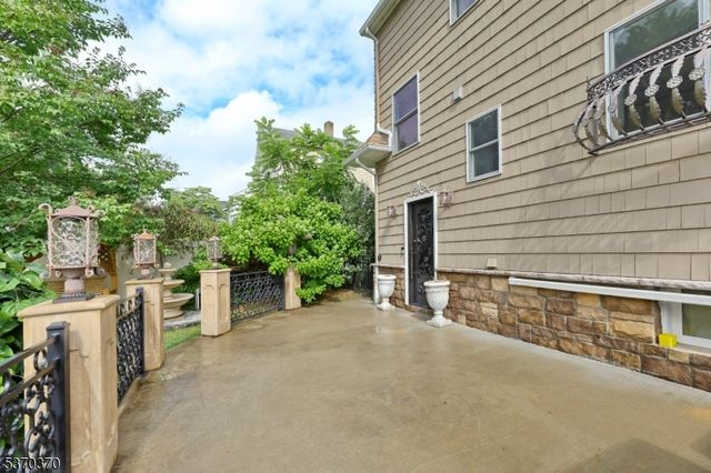 406 Dixie Ave, Hawthorne Boro, NJ 07506