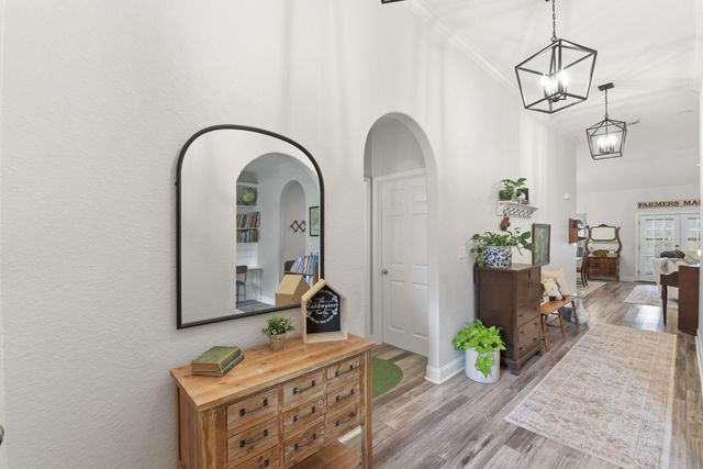 7622 Cypress Dr, Humble, TX 77396