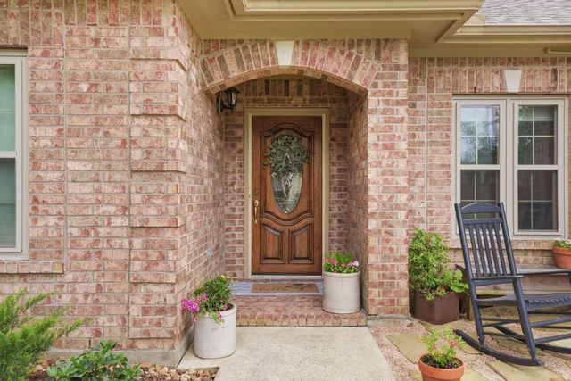 7622 Cypress Dr, Humble, TX 77396