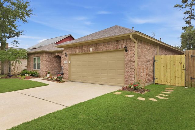 7622 Cypress Dr, Humble, TX 77396