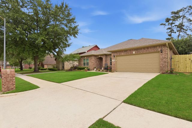 7622 Cypress Dr, Humble, TX 77396