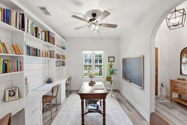 7622 Cypress Dr, Humble, TX 77396