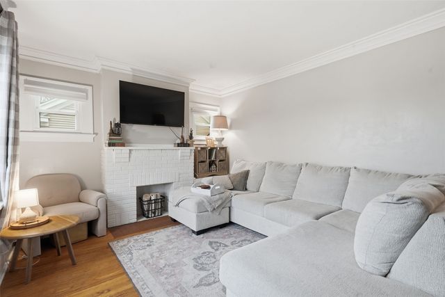 1915 C Avenue, Cedar Rapids, IA 52402