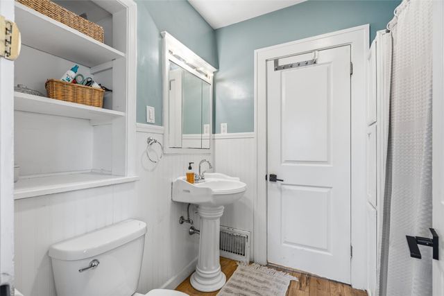 1915 C Avenue, Cedar Rapids, IA 52402