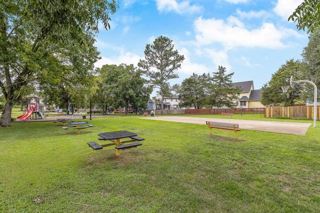 174 Lonesome Dove Lane, Ringgold, GA 30736