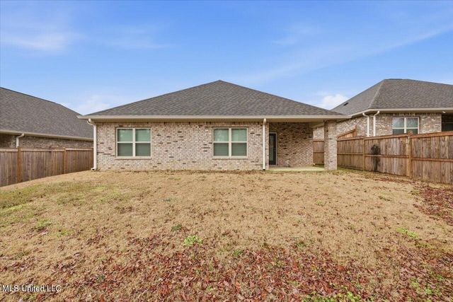 211 Serenity Lake Drive, Pearl, MS 39208