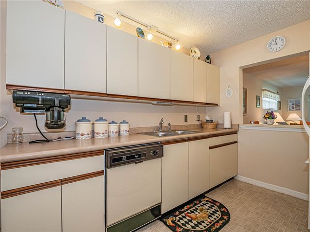385 Grove Isle Circle 385, Vero Beach, FL 32962