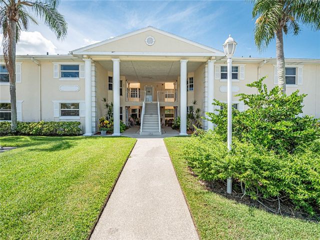 385 Grove Isle Circle 385, Vero Beach, FL 32962