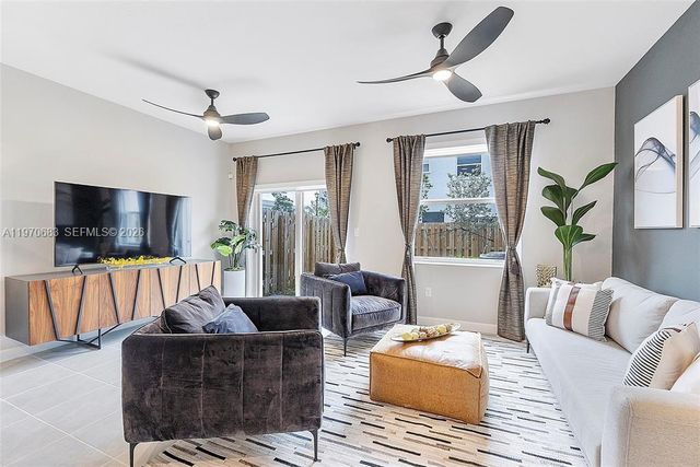 16224 SW 291st St, Homestead, FL 33033