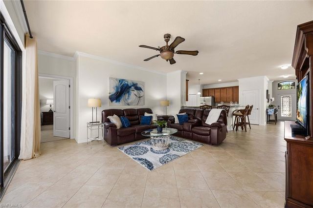 3827 Treasure Cove CIR, Naples, FL 34114