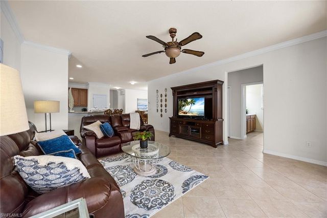 3827 Treasure Cove CIR, Naples, FL 34114