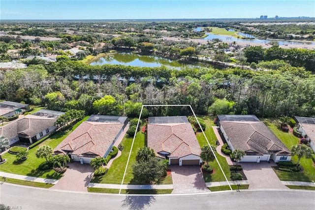 3827 Treasure Cove CIR, Naples, FL 34114