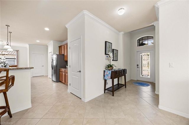 3827 Treasure Cove CIR, Naples, FL 34114