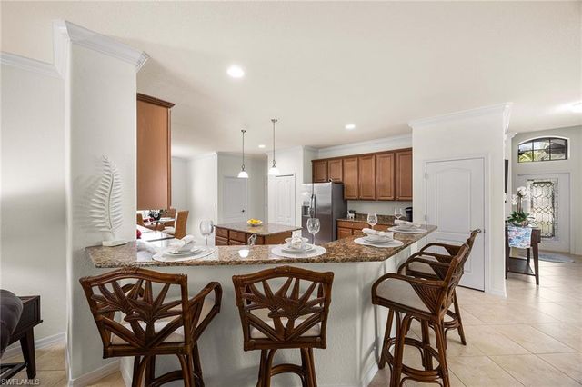 3827 Treasure Cove CIR, Naples, FL 34114