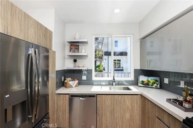 15 Brookline Way, Pomona, CA 91766