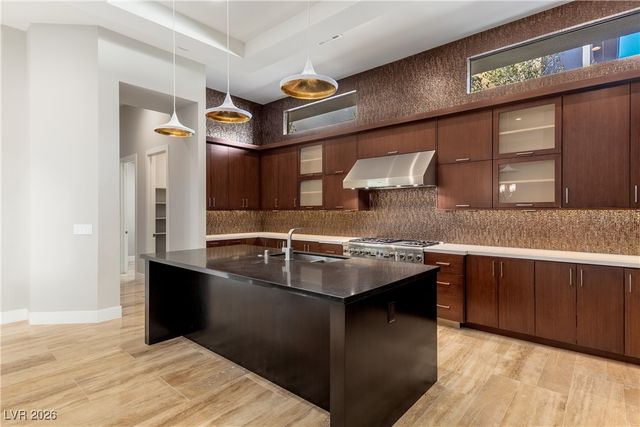 26 Cranberry Cove Court, Las Vegas, NV 89135