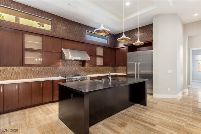 26 Cranberry Cove Court, Las Vegas, NV 89135