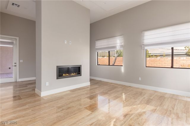 26 Cranberry Cove Court, Las Vegas, NV 89135