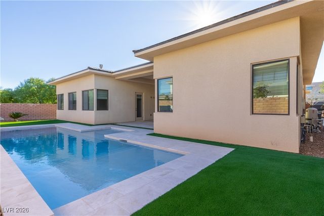 26 Cranberry Cove Court, Las Vegas, NV 89135