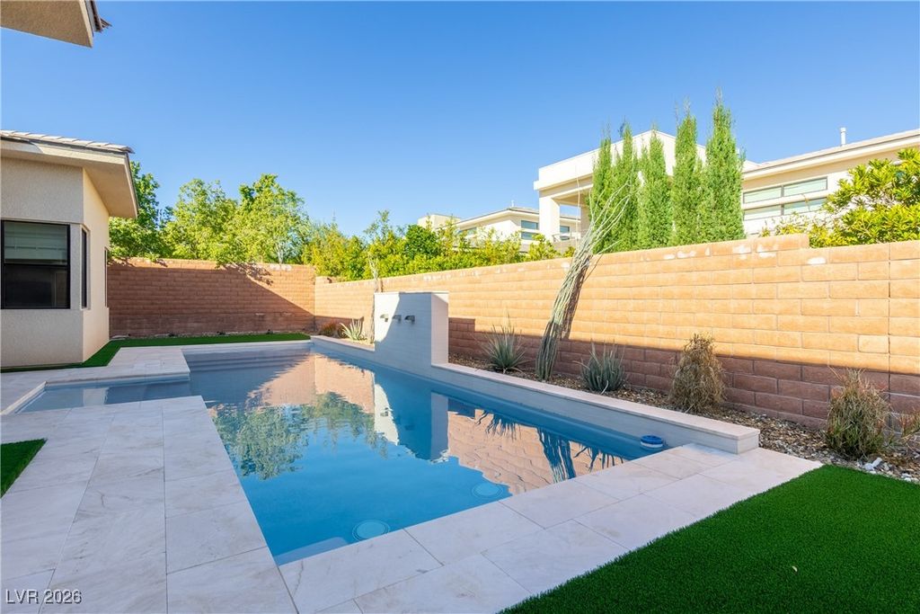 26 Cranberry Cove Court, Las Vegas, NV 89135