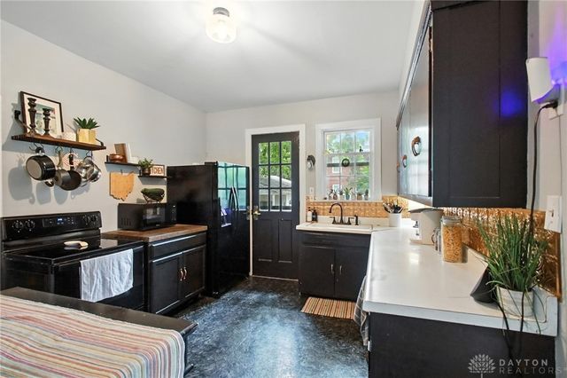 2201 E High Street, Springfield, OH 45505