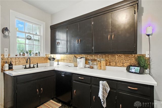 2201 E High Street, Springfield, OH 45505