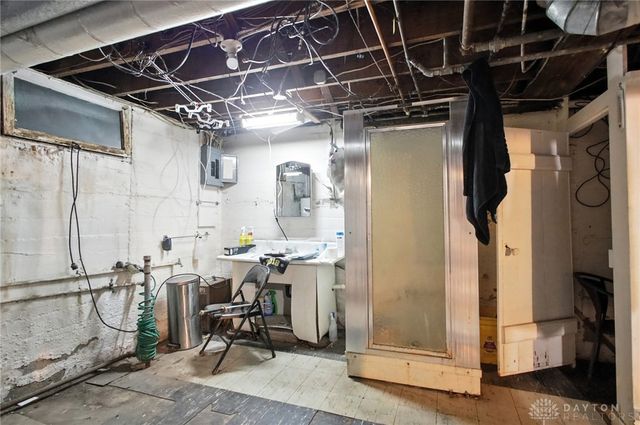 2201 E High Street, Springfield, OH 45505