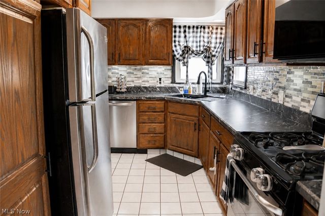 3425 Kirk Road, Youngstown, OH 44511