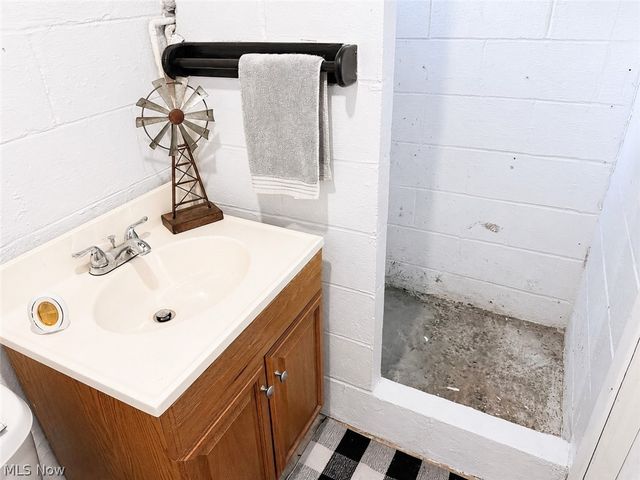 3425 Kirk Road, Youngstown, OH 44511