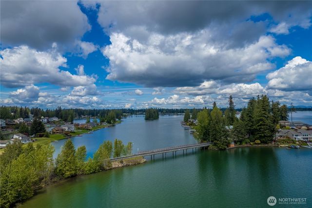 19506 56th Street E, Bonney Lake, WA 98391