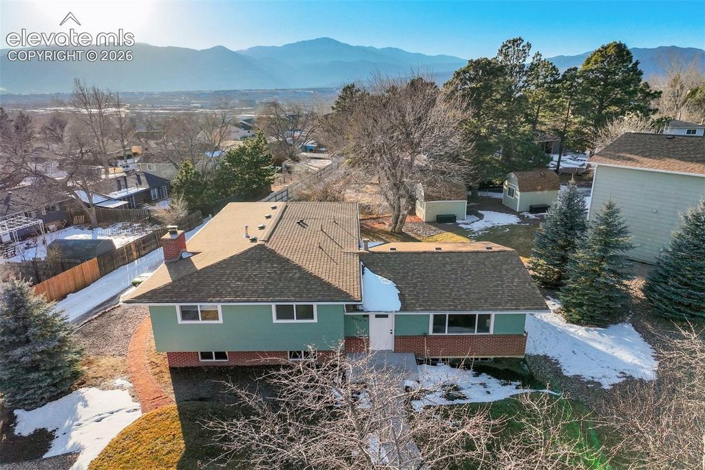 3806 Somerset Drive, Colorado Springs, CO 80907 — photo 2