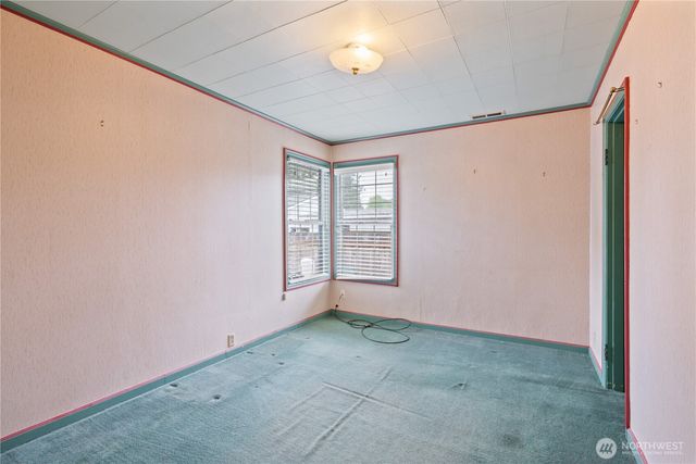 3324 Ocean Beach Highway, Longview, WA 98632